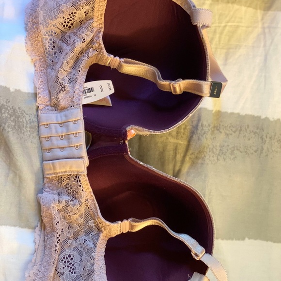 Victoria Secret Bra - Picture 2 of 2